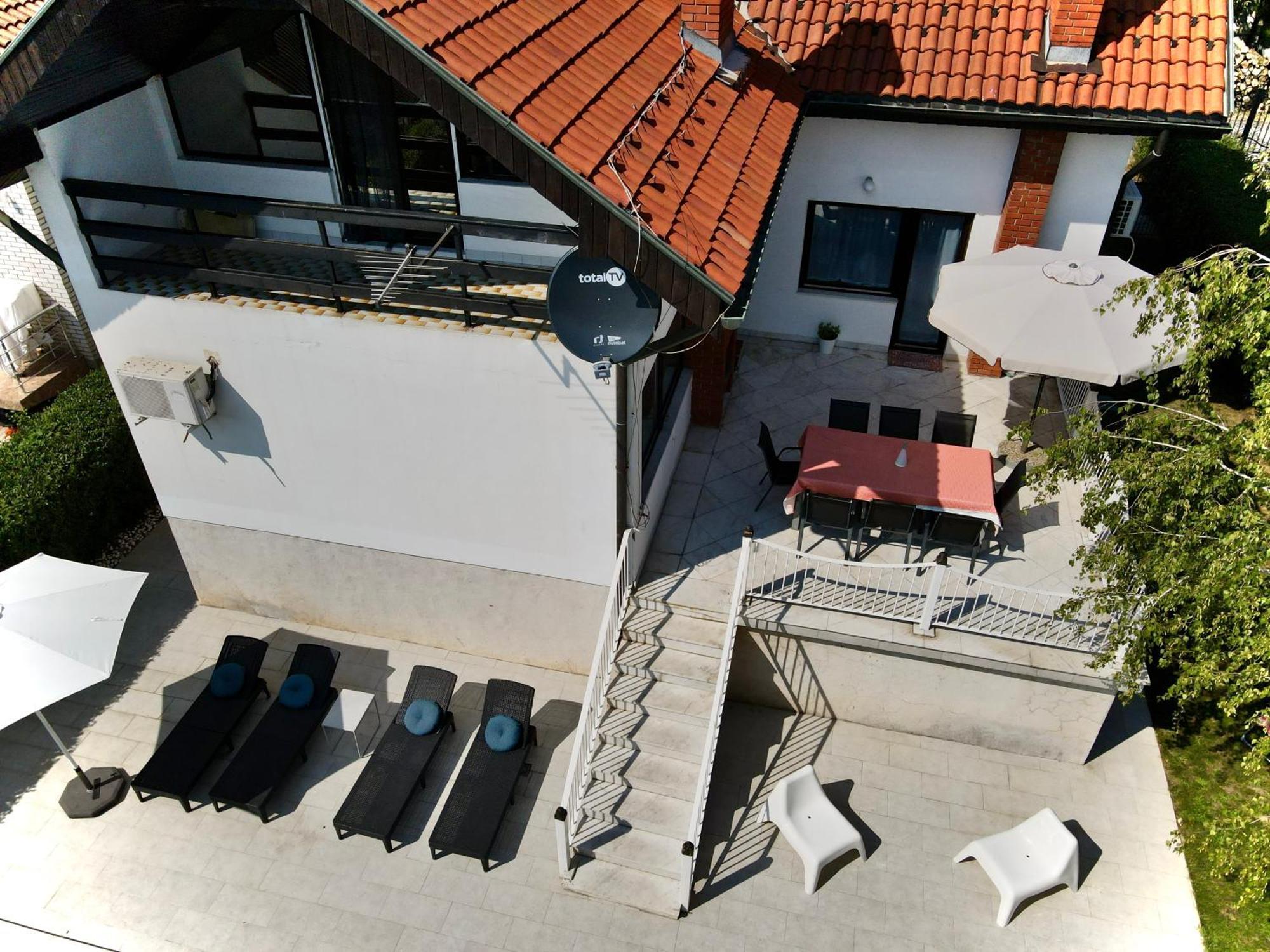 Villa Mina Kladovo, 5-Bedroom Villa With Pool For Up To 12 People Экстерьер фото