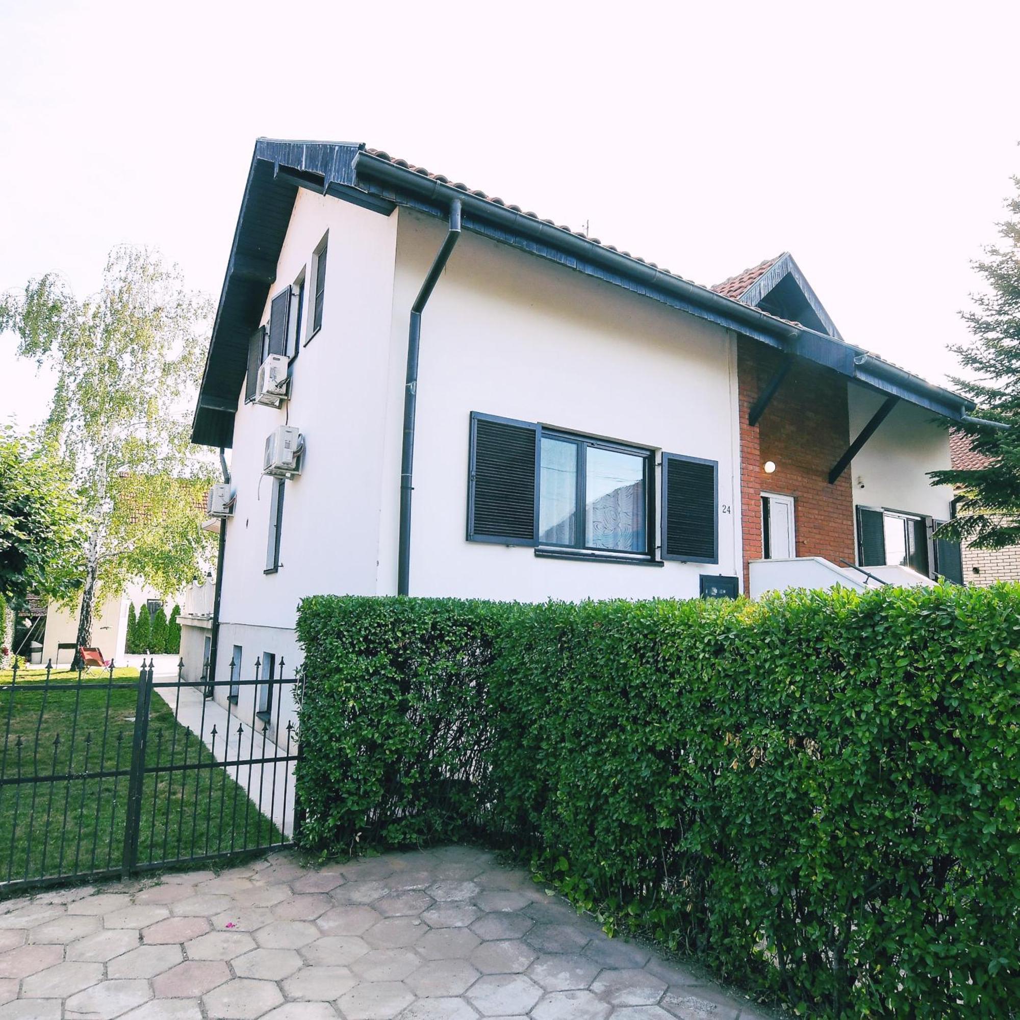 Villa Mina Kladovo, 5-Bedroom Villa With Pool For Up To 12 People Экстерьер фото